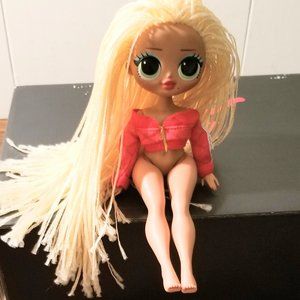 LOL SURPRISE OMG "SWAG" DOLL